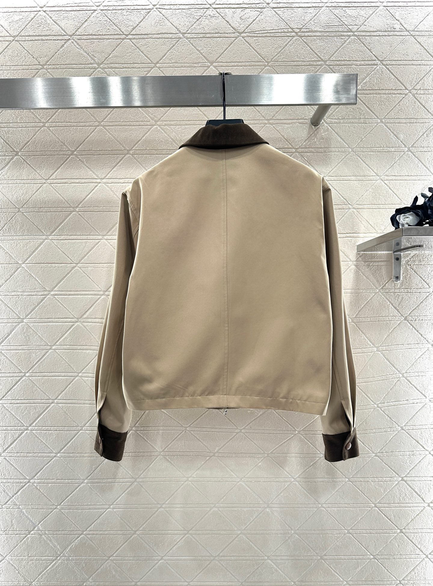 Pr 25 Corduroy collar jacket