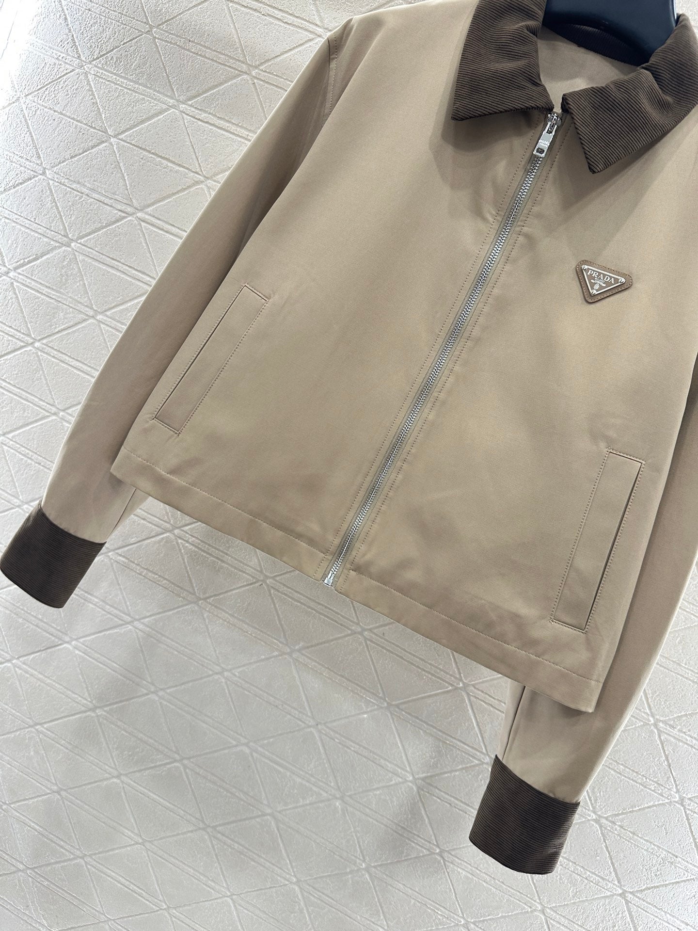 Pr 25 Corduroy collar jacket