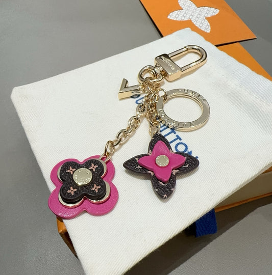 Porte-clés fleur à quatre pétales L 25, accessoires de sac