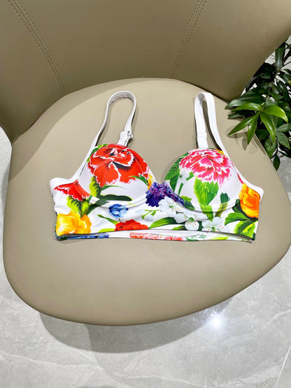 Do 25 Bright Floral Patterned Separate Swimsuit