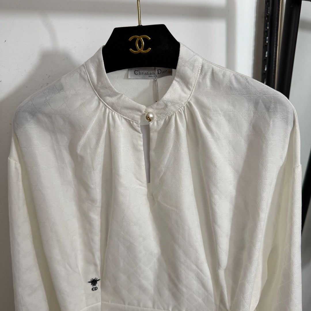 25 Summer New Temperament Commuter Bee Embroidery Tie Waist Long Sleeve Shirt Top