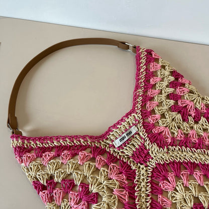 New straw bag