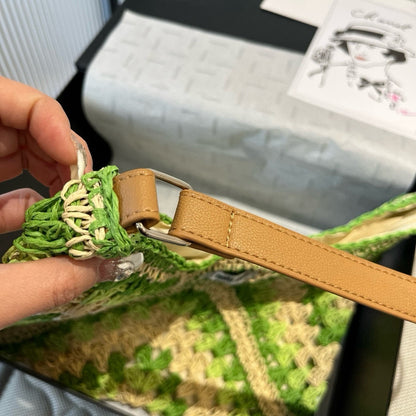 New straw bag