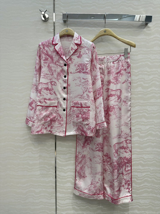 25 Animal Jungle Print Silk Suit