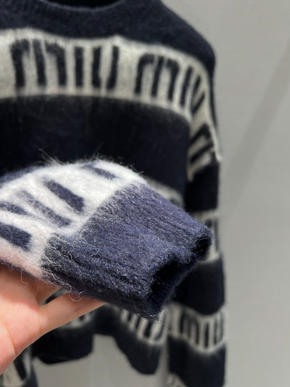 Mi 25 wool and cashmere sweaters