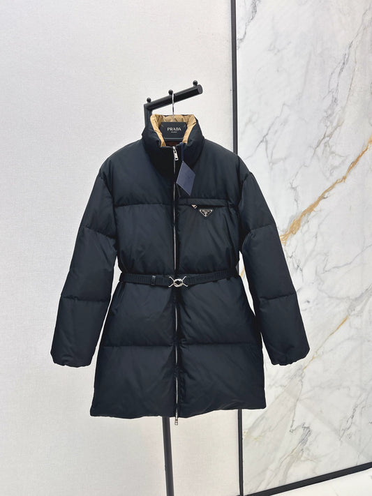 P 25fw Waisted mid-length down jacket