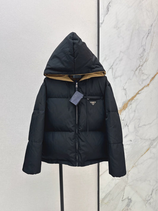 P 25fw hooded down jacket