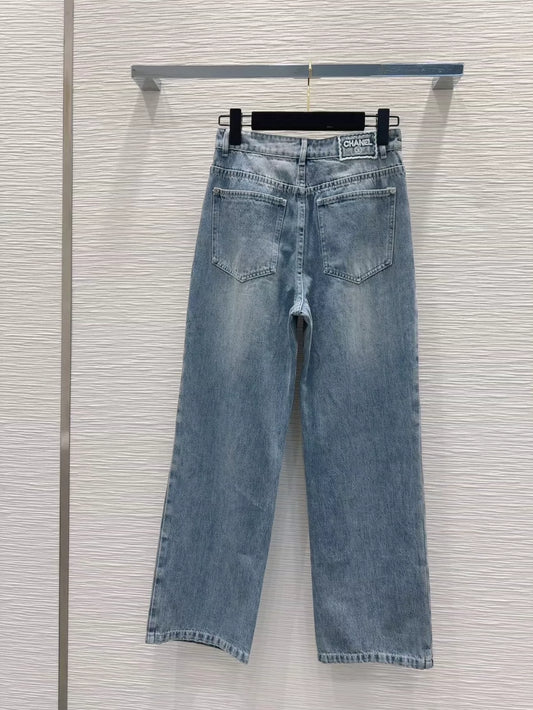 c 25 Neue bestickte Jeanshose 