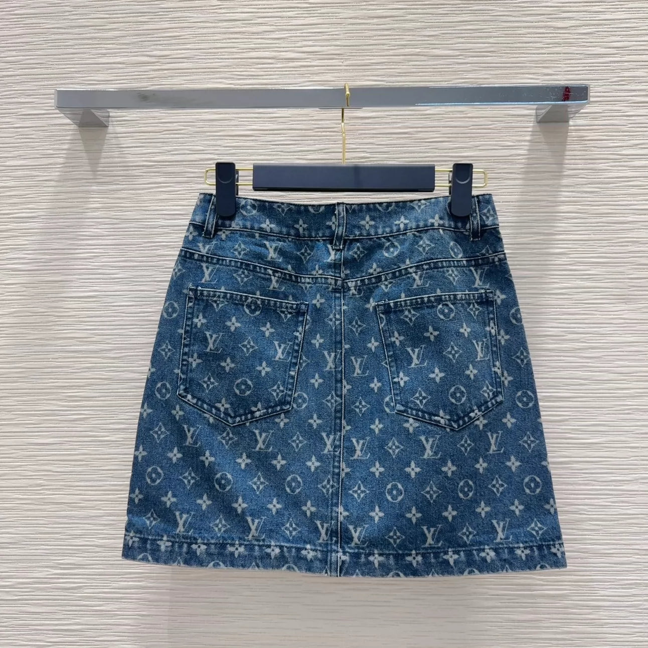 Jupe mi-longue en jean à imprimé colorblock et fermeture éclair L 25 