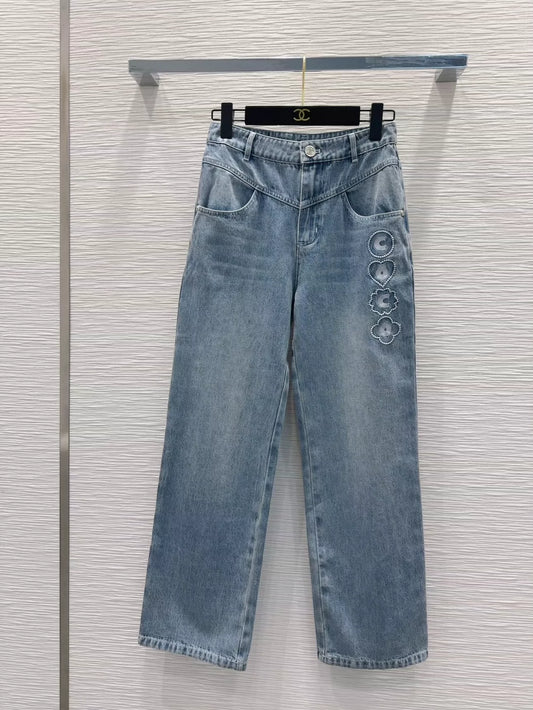 c 25 Neue bestickte Jeanshose 