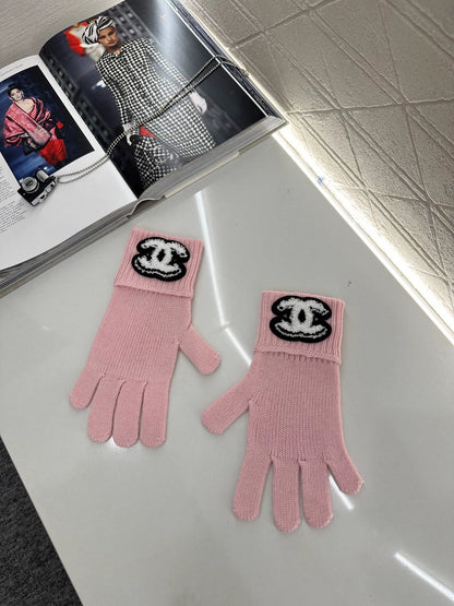Gants en cachemire avec logo C 25
