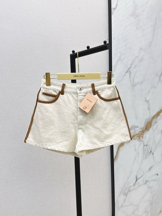 M 25 Frühling/Sommer Neueste Patchwork-Jeansshorts mit Lederverzierung 