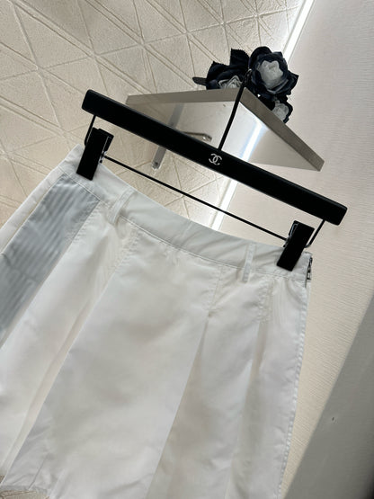 D 25 Mid-length Sleeved Jacket, Skirt, and Pants Set