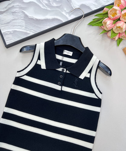 Y 25 New lapel embroidered letter striped vest.
