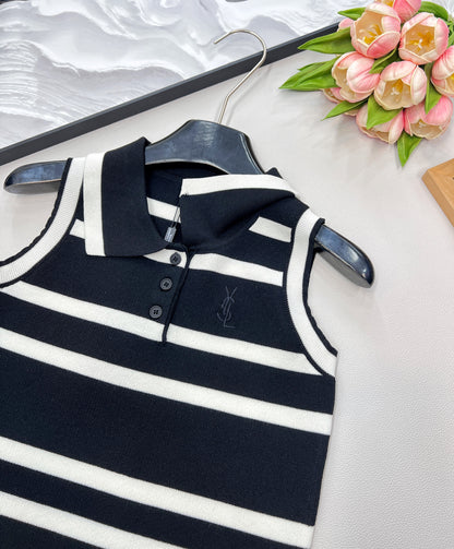 Y 25 New lapel embroidered letter striped vest.