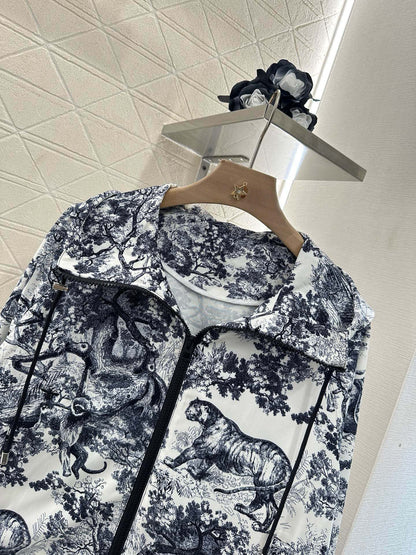 D 25 Hooded sun protection jacket and shorts set