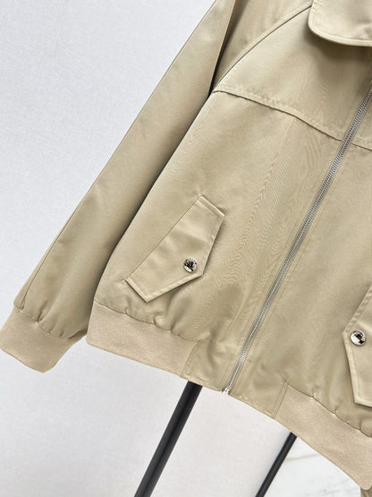 Di 25 Bee Embroidered Round Neck Coat