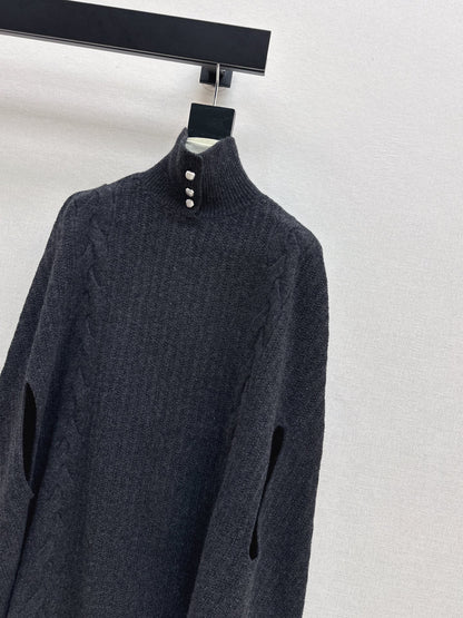 Lor 25 100% wool shawl cape