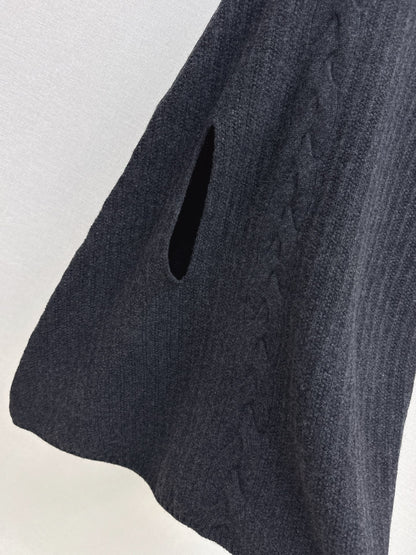 Lor 25 100% wool shawl cape