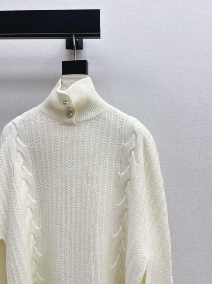 Lor 25 100% wool shawl cape