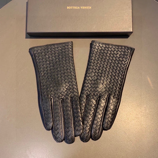 Bru 25 woven sheepskin gloves