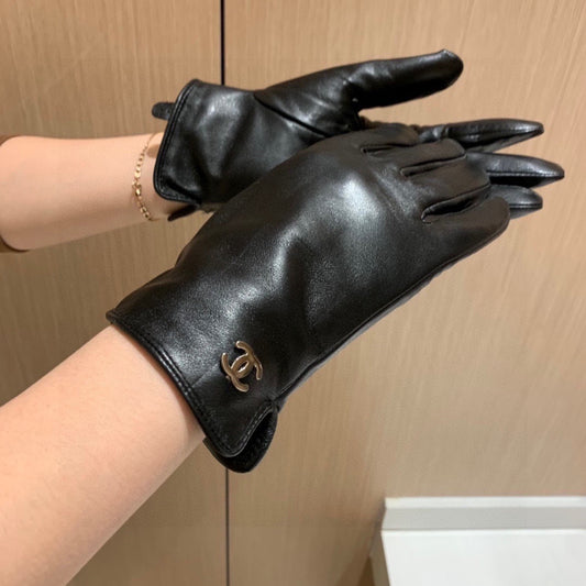C 25 sheepskin gloves