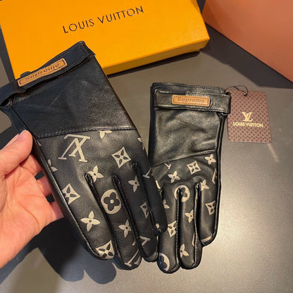 L 25 Co-branded logo printed sheepskin gloves