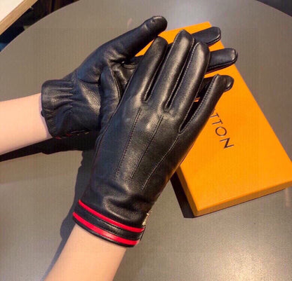 L 25  sheepskin gloves