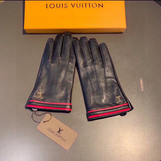 L 25  sheepskin gloves