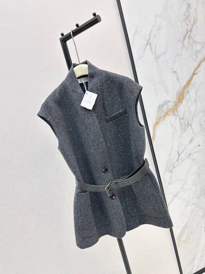 Bru 25 Belt-decorated vest