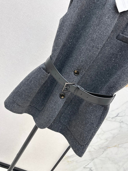 Bru 25 Belt-decorated vest