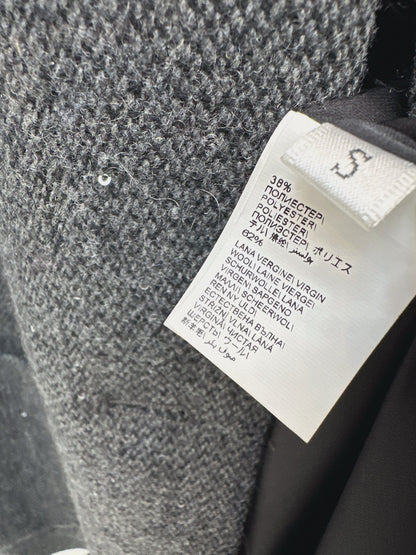 Bru 25 Belt-decorated vest