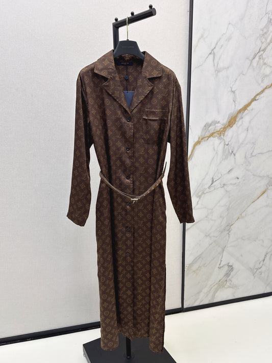 L 25 V-neck belt long dress