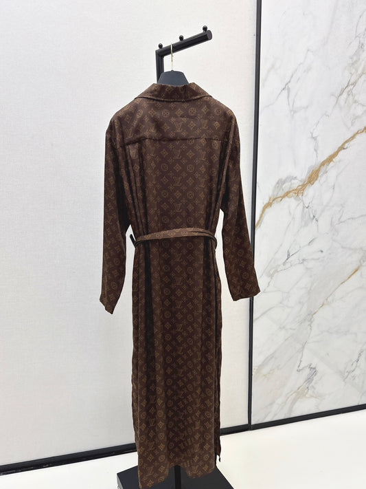 L 25 V-neck belt long dress