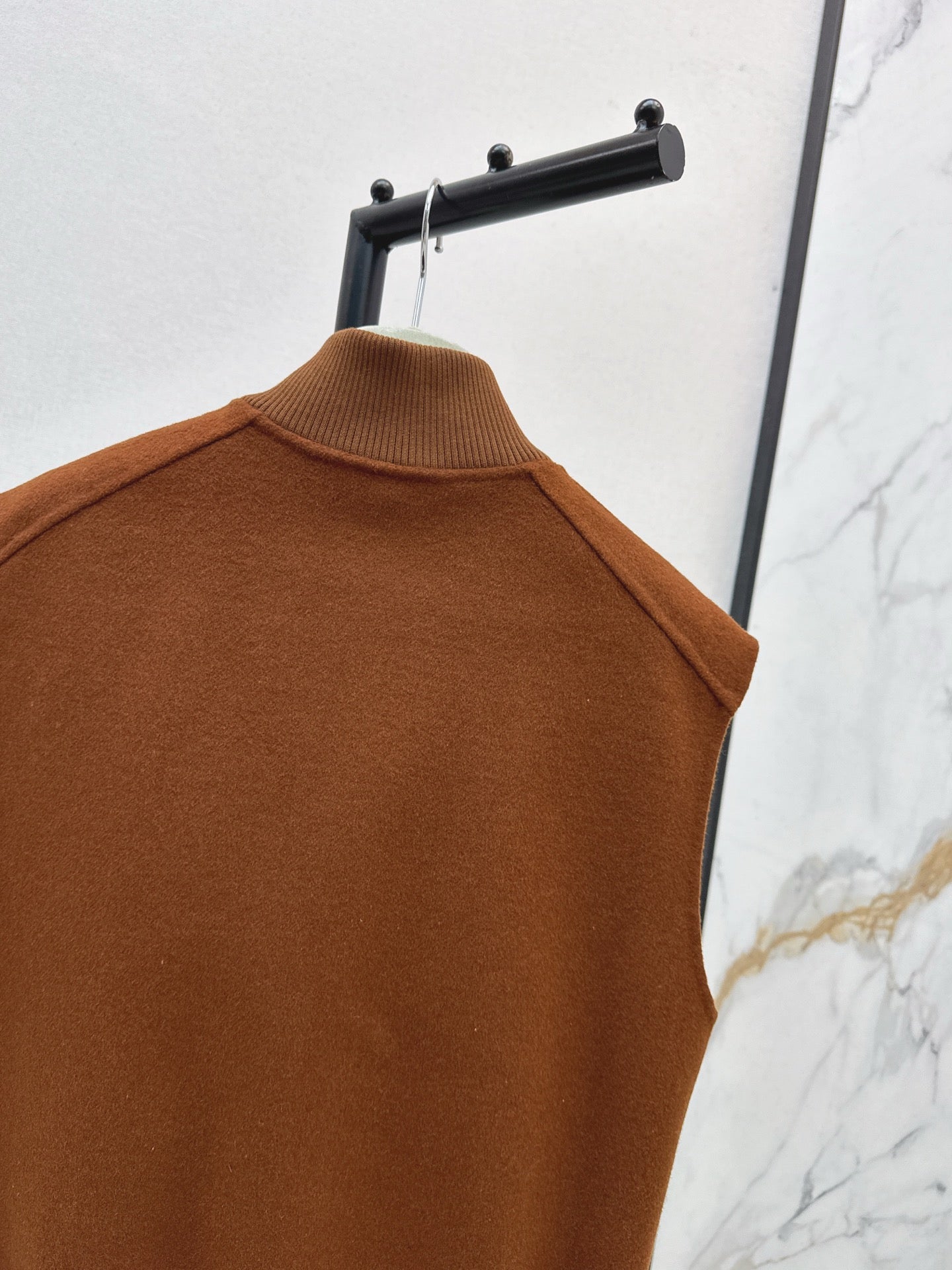 He 25 Wool double-faced vest jacket
