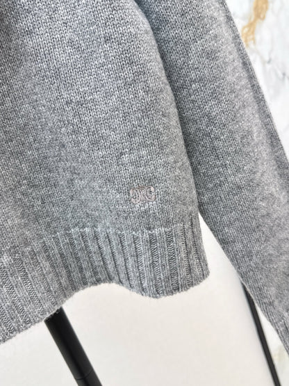 Ce 25 wool sweater