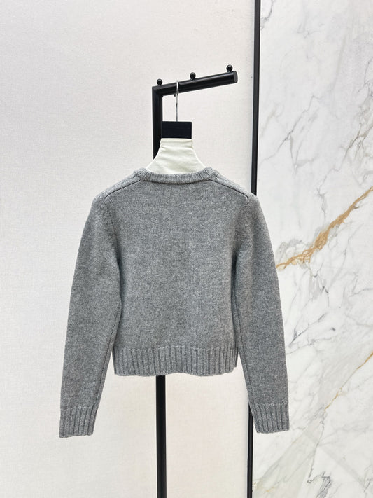 Ce 25 wool sweater