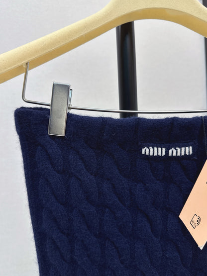 Mi 25 Cable Knit Tube Top