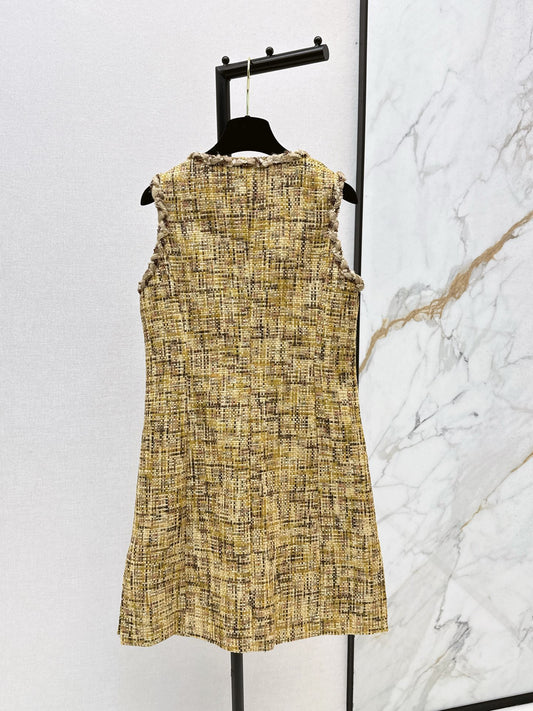 C 25 Woven sleeveless dress