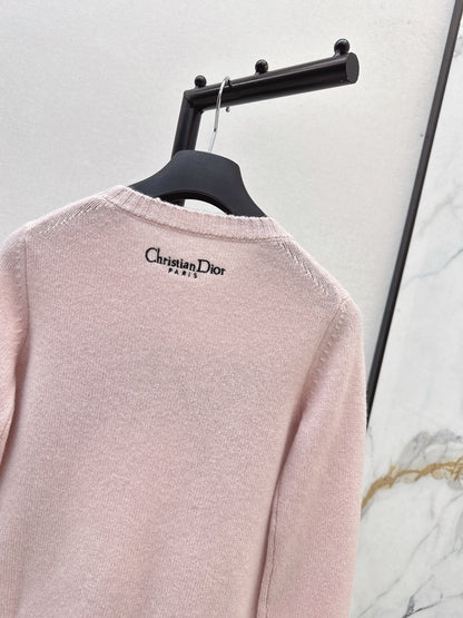 Di 25 Floral embroidered cashmere sweater