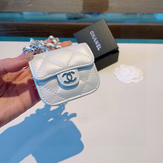 C 25 Classic Lingge Earphone Bag