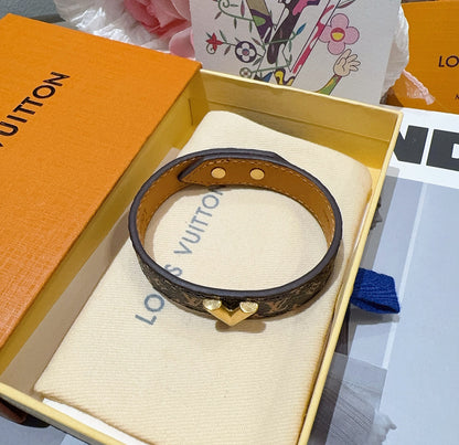 L 25 Vintage leather rope bracelet