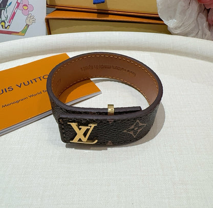 L 25 Vintage leather rope bracelet