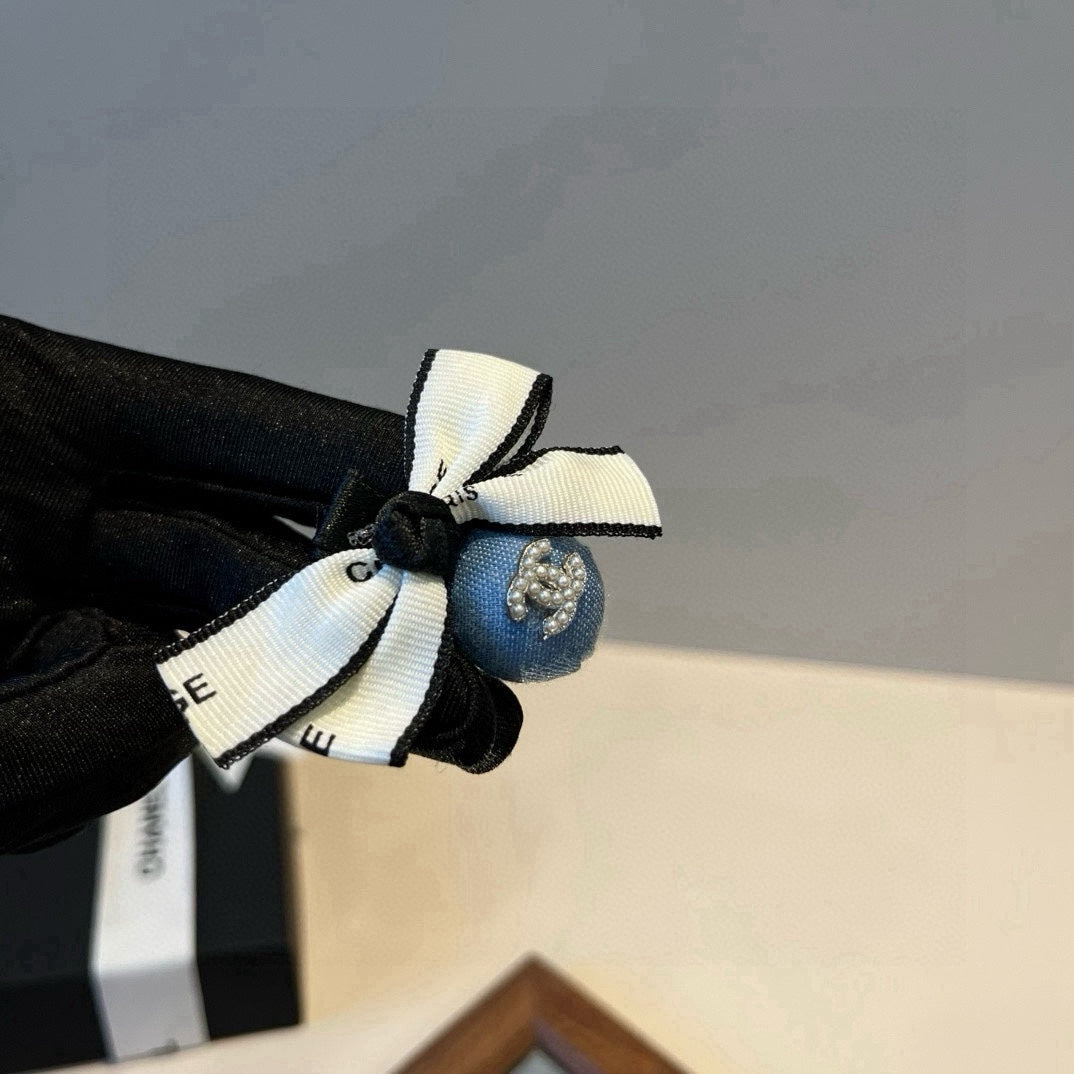 C 25 New bow tie hair clip