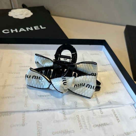 Mi 25 Knot decoration hair clip