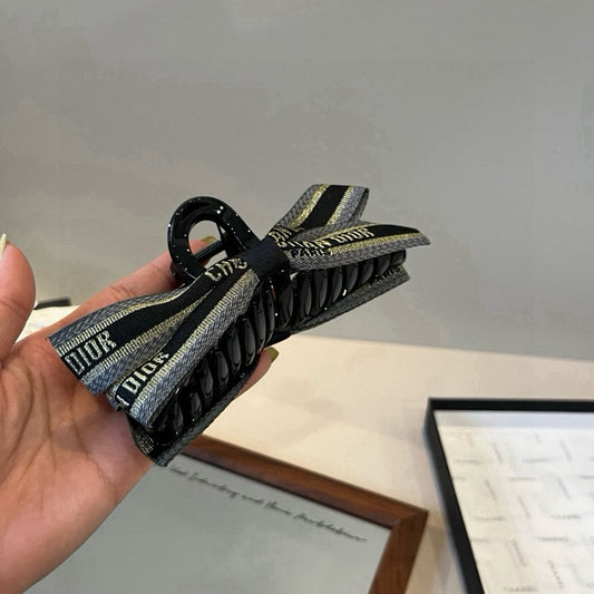 Di 25 Knot decoration hair clip
