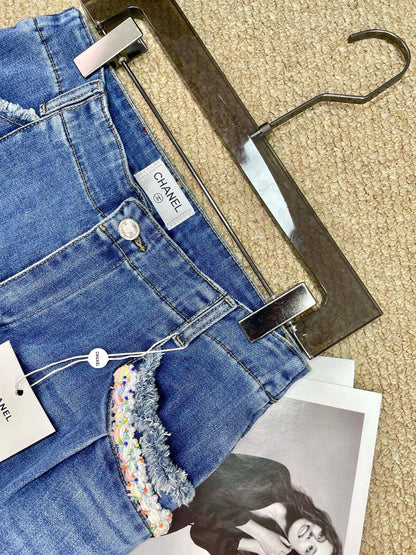 C 25 New Pearl Decorated Pocket Jeans