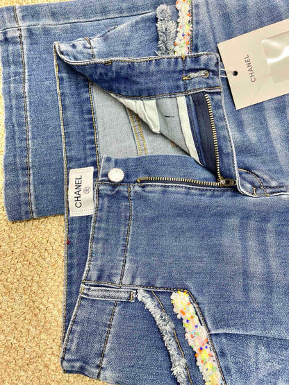 C 25 New Pearl Decorated Pocket Jeans