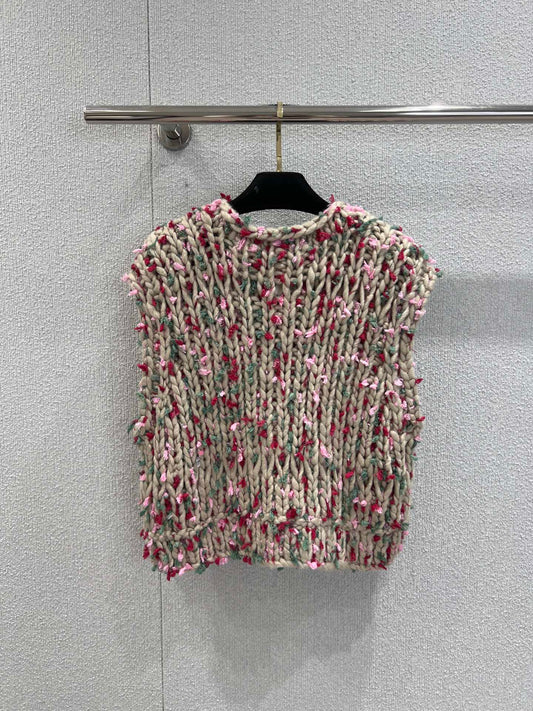C 25 Vintage chunky needle three-button vest