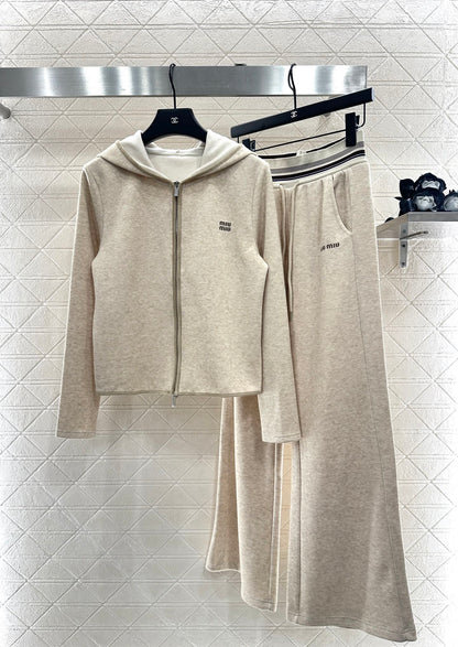 Mi 25 Hooded jacket and trousers set
